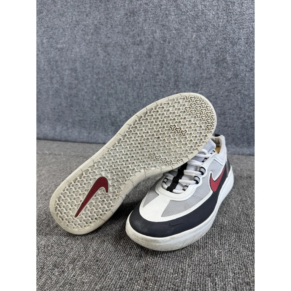 Nike SB Nyjah Free 2 Shoes Mens 8.5 Gray Black Red Skate Sneakers BV2078-002